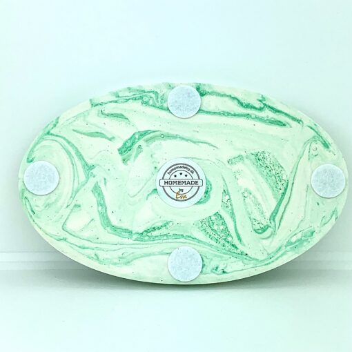 Oval bakke med fiskeskælsmønster med hvid og grøn marmorering - bagsiden