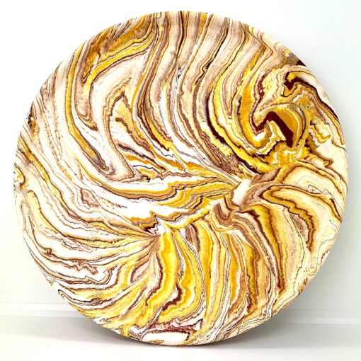 Stort rundt fad - hvid med gul og rødbrun marmorering og guldglimmer