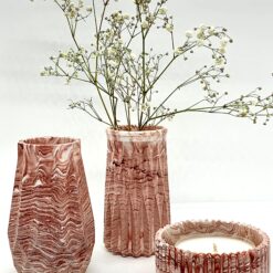 Vase med smalt mønster - hvid med terrakotta marmorering